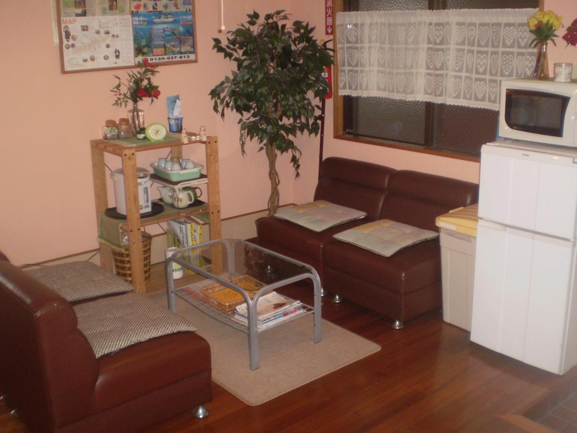 Hostel Hakuseiso Naha Zewnętrze zdjęcie